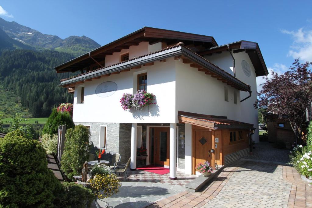 Haus Buchhammer Sankt Anton am Arlberg Exterior photo